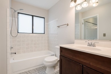 Freshly updated, move-in ready! This spacious 2 bed/2 bath on Village Links of Glen Ellyn in Illinois - for sale on GolfHomes.com, golf home, golf lot