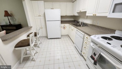 Generous $35K PRICE REDUCTION  for a very desirable unit in on Leisure World Golf Club in Maryland - for sale on GolfHomes.com, golf home, golf lot