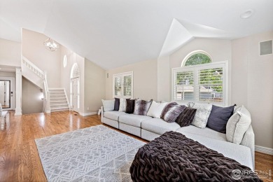 Enjoy the ease of main-floor AND upper-level ensuite living in on Coal Creek Golf Course in Colorado - for sale on GolfHomes.com, golf home, golf lot