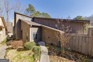 This beautiful 3-bedroom, 2-bathroom patio home is located in on Rivermont Golf and Country Club in Georgia - for sale on GolfHomes.com, golf home, golf lot