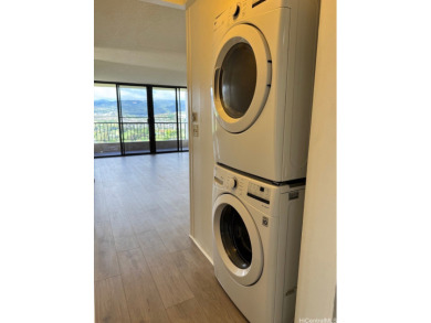 Rarely available 3 bedroom, 2 bath, 2 parking unit at Horizon on Honolulu Country Club in Hawaii - for sale on GolfHomes.com, golf home, golf lot
