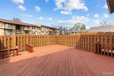 Live the lake life! This nicely updated 3 bedroom, 2.5 bathroom on Lake Saint Louis Par 3 in Missouri - for sale on GolfHomes.com, golf home, golf lot