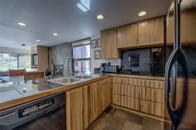 Short-term rentals allowed!! Snowflake condos do not come on the on Copper Creek Golf Club in Colorado - for sale on GolfHomes.com, golf home, golf lot