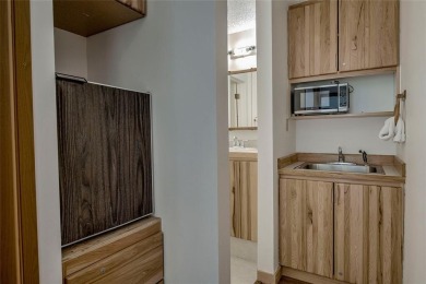 Short-term rentals allowed!! Snowflake condos do not come on the on Copper Creek Golf Club in Colorado - for sale on GolfHomes.com, golf home, golf lot