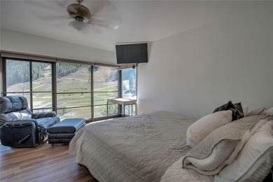 Short-term rentals allowed!! Snowflake condos do not come on the on Copper Creek Golf Club in Colorado - for sale on GolfHomes.com, golf home, golf lot