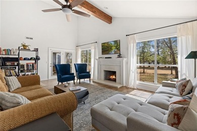 This beautifully updated townhouse overlooking Paradise Valley on Paradise Valley Athletic Club in Arkansas - for sale on GolfHomes.com, golf home, golf lot