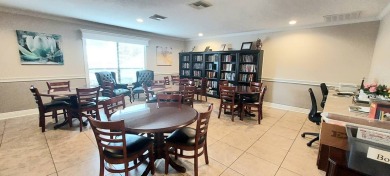 BEAUTIFUL SUNDANCE COMMUNITY 55+/1990 FLEETWOOD/2 BD/2 BA/1300 on Zephyrhills Municipal Golf Course in Florida - for sale on GolfHomes.com, golf home, golf lot