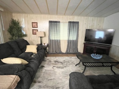 BRING YOUR BEST OFFER! Located in the highly desirable 55+ on Sun n Lake Golf and Country Club in Florida - for sale on GolfHomes.com, golf home, golf lot