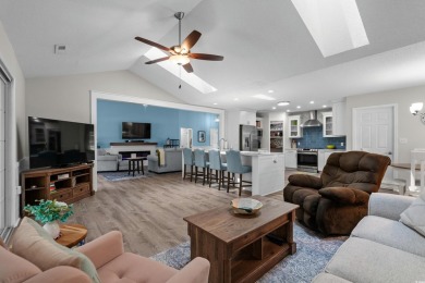 Welcome to this beautifully renovated 3 bedroom, 2 bathroom on The Valley At Eastport in South Carolina - for sale on GolfHomes.com, golf home, golf lot