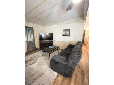 BRING YOUR BEST OFFER! Located in the highly desirable 55+ on Sun n Lake Golf and Country Club in Florida - for sale on GolfHomes.com, golf home, golf lot