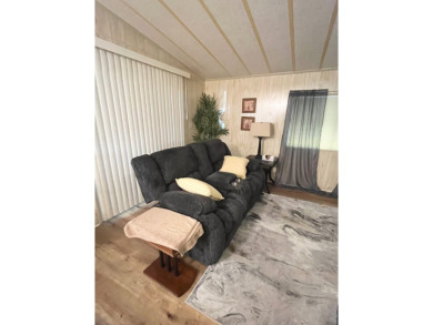 BRING YOUR BEST OFFER! Located in the highly desirable 55+ on Sun n Lake Golf and Country Club in Florida - for sale on GolfHomes.com, golf home, golf lot