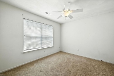 This inviting townhome in lovely Harbour View is priced to sell! on Riverfront Golf Club in Virginia - for sale on GolfHomes.com, golf home, golf lot