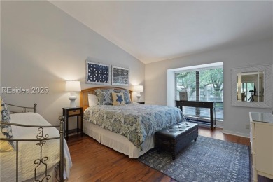 Updated and fully furnished top-floor corner unit in Lighthouse on Harbour Town Golf Links in South Carolina - for sale on GolfHomes.com, golf home, golf lot