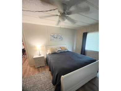 BRING YOUR BEST OFFER! Located in the highly desirable 55+ on Sun n Lake Golf and Country Club in Florida - for sale on GolfHomes.com, golf home, golf lot