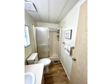 BRING YOUR BEST OFFER! Located in the highly desirable 55+ on Sun n Lake Golf and Country Club in Florida - for sale on GolfHomes.com, golf home, golf lot