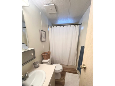 BRING YOUR BEST OFFER! Located in the highly desirable 55+ on Sun n Lake Golf and Country Club in Florida - for sale on GolfHomes.com, golf home, golf lot