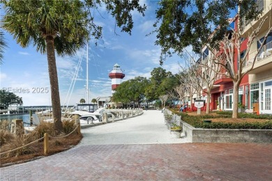 Updated and fully furnished top-floor corner unit in Lighthouse on Harbour Town Golf Links in South Carolina - for sale on GolfHomes.com, golf home, golf lot