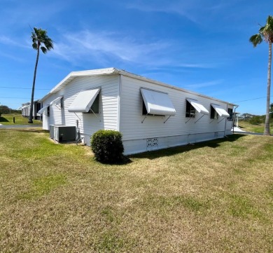 BRING YOUR BEST OFFER! Located in the highly desirable 55+ on Sun n Lake Golf and Country Club in Florida - for sale on GolfHomes.com, golf home, golf lot