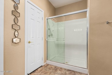 CHARMING OAKMONT floor plan w/ 2 BED, 2 BATH + DEN in the GATED on Oakwood Golf Club  in Arizona - for sale on GolfHomes.com, golf home, golf lot