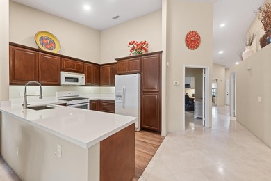 Welcome to easy desert living at its best. This beautiful condo on  in California - for sale on GolfHomes.com, golf home, golf lot