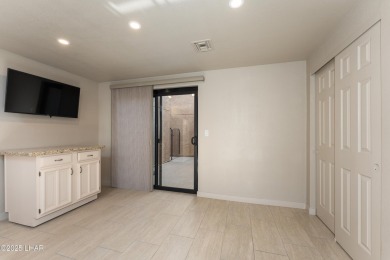 Desirable end unit at Stonebridge golf course community! on London Bridge Golf Course in Arizona - for sale on GolfHomes.com, golf home, golf lot