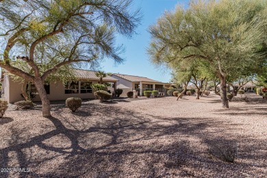 CHARMING OAKMONT floor plan w/ 2 BED, 2 BATH + DEN in the GATED on Oakwood Golf Club  in Arizona - for sale on GolfHomes.com, golf home, golf lot