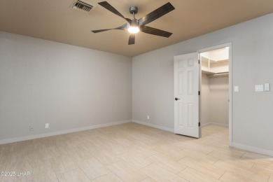 Desirable end unit at Stonebridge golf course community! on London Bridge Golf Course in Arizona - for sale on GolfHomes.com, golf home, golf lot