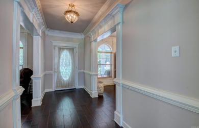 Gorgeous Home in the Lawrence Addition of Maumelle! This on Maumelle Golf and Country Club in Arkansas - for sale on GolfHomes.com, golf home, golf lot