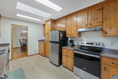 NEW TO THE MARKET!  Easy MAIN LEVEL living in this 3 bed 2 bath on Lake Monticello Golf Course in Virginia - for sale on GolfHomes.com, golf home, golf lot