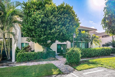 Beautifully renovated 3-bedroom, 2-bath second-floor condo on Quail Ridge Golf Course and Country Club in Florida - for sale on GolfHomes.com, golf home, golf lot