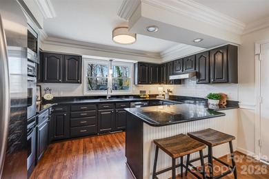 Welcome home to 8 Hickory Ridge Court in desirable River Hills on River Hills Country Club in South Carolina - for sale on GolfHomes.com, golf home, golf lot