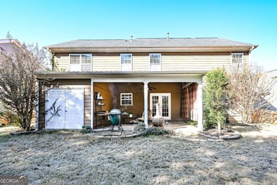 Great opportunity for a large family 5 bedrooms 3 baths. Large on Mirror Lake Golf Club in Georgia - for sale on GolfHomes.com, golf home, golf lot