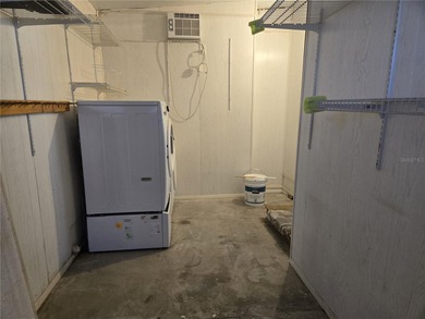 LAND OWNED 2-bedroom 2 bath manufactured home in Zellwood on Zellwood Station Country Club in Florida - for sale on GolfHomes.com, golf home, golf lot