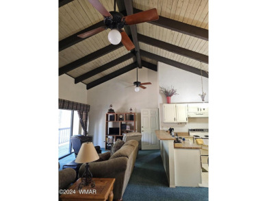 This fully furnished condominium is ideally located just a short on Pinetop Lakes Golf and Country Club in Arizona - for sale on GolfHomes.com, golf home, golf lot