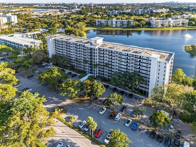 Welcome to this inviting 2BR/2BA condo located in the desirable on Palm-Aire Country Club and Resort - Palms in Florida - for sale on GolfHomes.com, golf home, golf lot