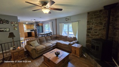 Golf Course Home! Home sits on 2 lots, has a 2 car garage on Indian Hills Country Club in Arkansas - for sale on GolfHomes.com, golf home, golf lot