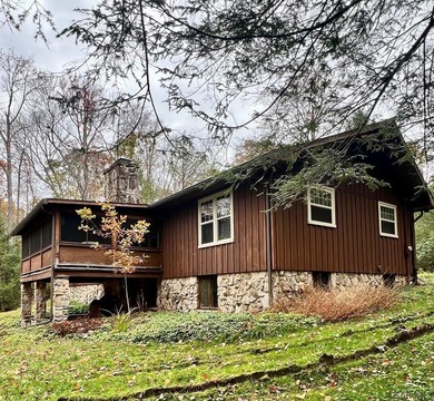 Imagine living in the heart of the Laurel Highlands. Surrounded on Kings Mountain Golf Course in Pennsylvania - for sale on GolfHomes.com, golf home, golf lot