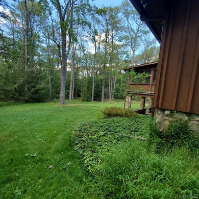 Imagine living in the heart of the Laurel Highlands. Surrounded on Kings Mountain Golf Course in Pennsylvania - for sale on GolfHomes.com, golf home, golf lot