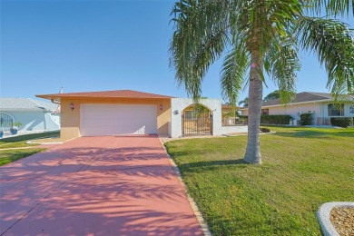 METICULOUSLY MAINTAINED WITH PRIDE OF OWNERSHIP this is a - NO on North Lakes Golf Course in Florida - for sale on GolfHomes.com, golf home, golf lot