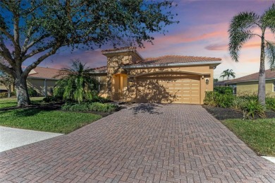 PRICED TO SELL, GOLF DEEDED, POOL AND VIEWS, this property will on River Strand Golf and Country Club At Heritage Harbour  in Florida - for sale on GolfHomes.com, golf home, golf lot