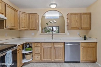 Welcome to this delightful 2-bedroom, 2 full bathroom home on Country Club of Green Valley in Arizona - for sale on GolfHomes.com, golf home, golf lot