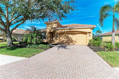 PRICED TO SELL, GOLF DEEDED, POOL AND VIEWS, this property will on River Strand Golf and Country Club At Heritage Harbour  in Florida - for sale on GolfHomes.com, golf home, golf lot