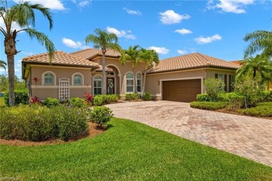 Beautiful pool home! 4 bedrooms + den, 3 bath (including a on The Plantation Golf and Country Club in Florida - for sale on GolfHomes.com, golf home, golf lot