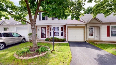 Welcome Home! Affordable two-story townhome is in move-in ready on Palatine Hills Golf Course in Illinois - for sale on GolfHomes.com, golf home, golf lot