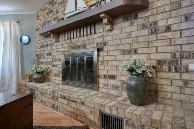 Welcome to this beautifully maintained and updated home in the on Hide-A-Way Lake Golf Course in Texas - for sale on GolfHomes.com, golf home, golf lot