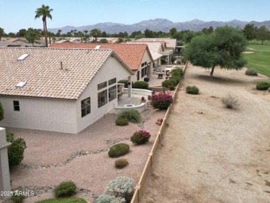 Gorgeous 3 bedroom home in Arizona Traditions! The beautifully on Arizona Traditions Golf Club in Arizona - for sale on GolfHomes.com, golf home, golf lot