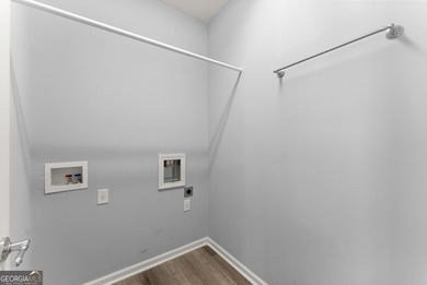 Upgrades Galore! Move in Ready! Updated Villa in The Village at on Reunion Golf Club in Georgia - for sale on GolfHomes.com, golf home, golf lot