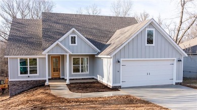 This beautifully upgraded 4 bed / 2 bath home is located in the on Bella Vista - Metfield Golf Complex and Country Club in Arkansas - for sale on GolfHomes.com, golf home, golf lot