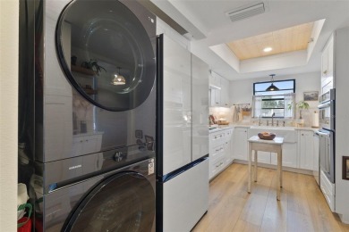 Fully Remodeled 2/2 Condo in The Meadows - Prime Sarasota on The Meadows Golf and Country Club in Florida - for sale on GolfHomes.com, golf home, golf lot