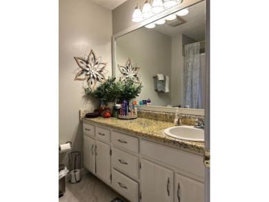 Very nice, well kept home in Golf Links subdivision.  Laminate on Blytheville Country Club in Arkansas - for sale on GolfHomes.com, golf home, golf lot